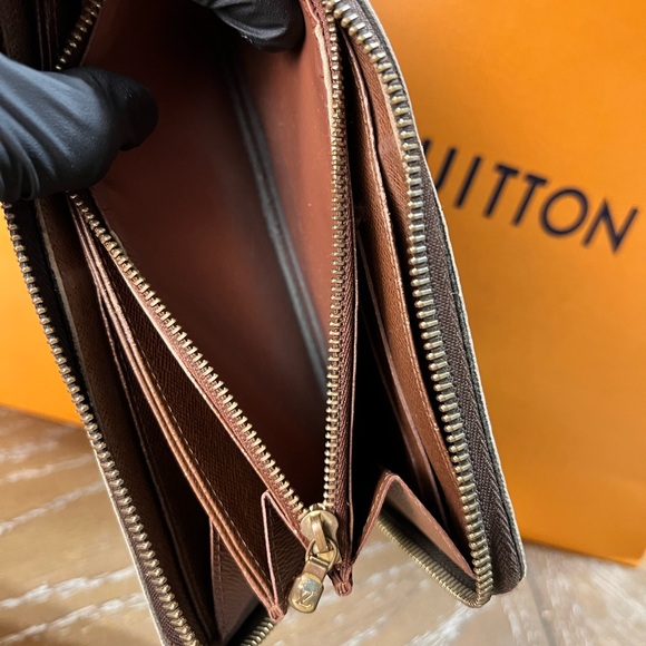 Louis Vuitton Brown Monogram Zippy Wallet A115 - Picture 12 of 14